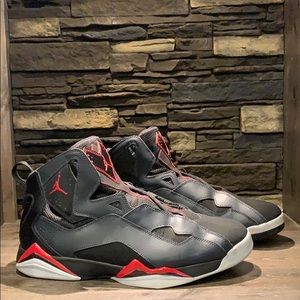 Jordan True Flight Black/Gym Red/Anthracite